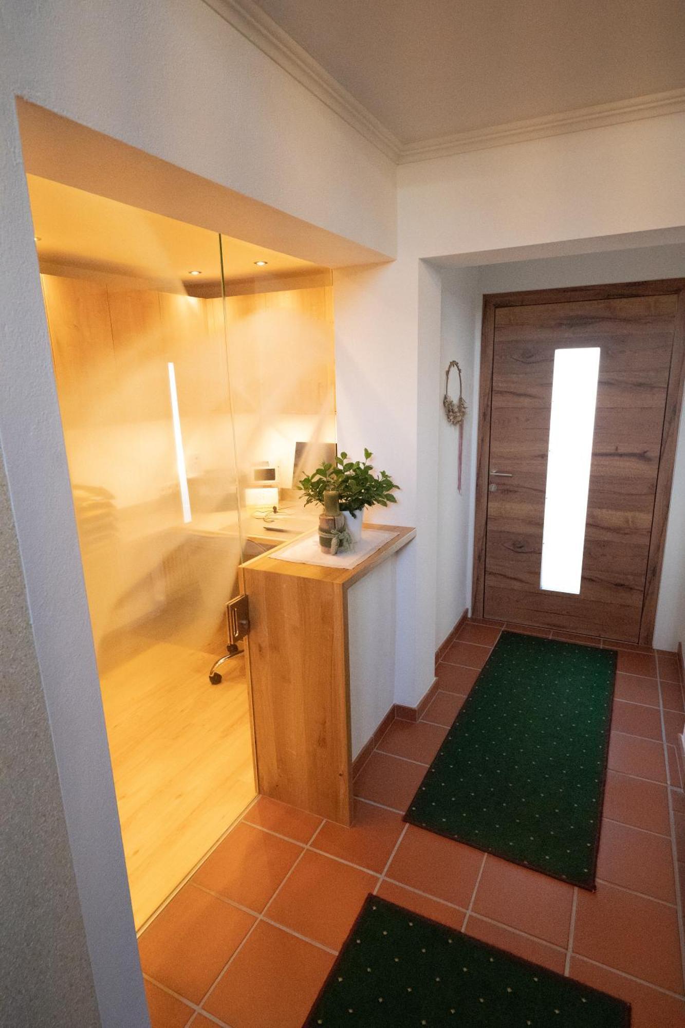 ホテル Haus Koessler ラートシュタット エクステリア 写真